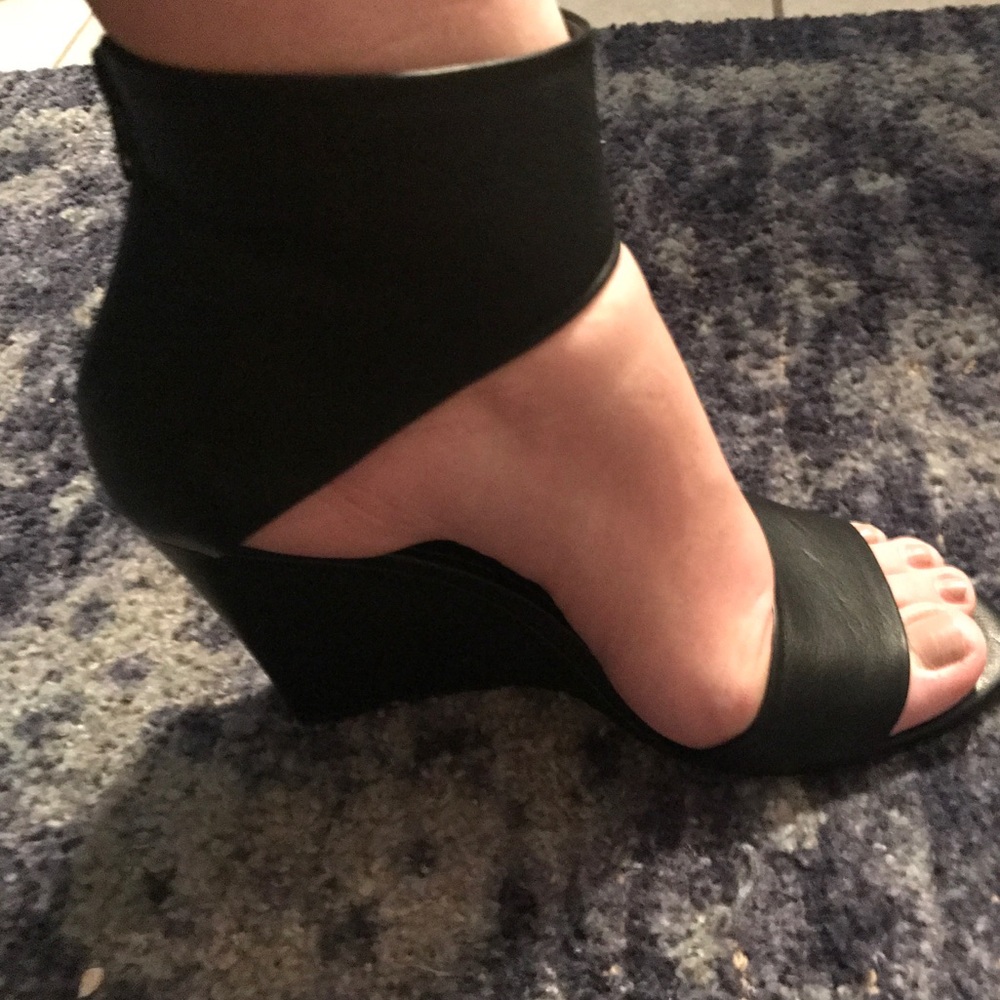 Vince Black Leather Wedges